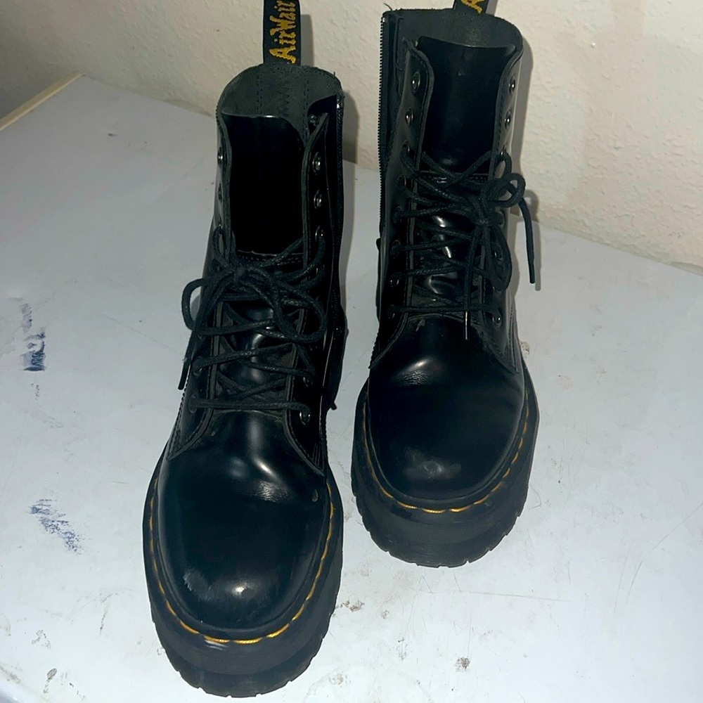 Jadon platform doc martens